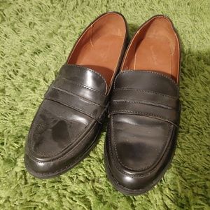 Universal thread black loafers